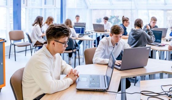 Новые образовательные стандарты для самарских старшеклассников: что изменится?