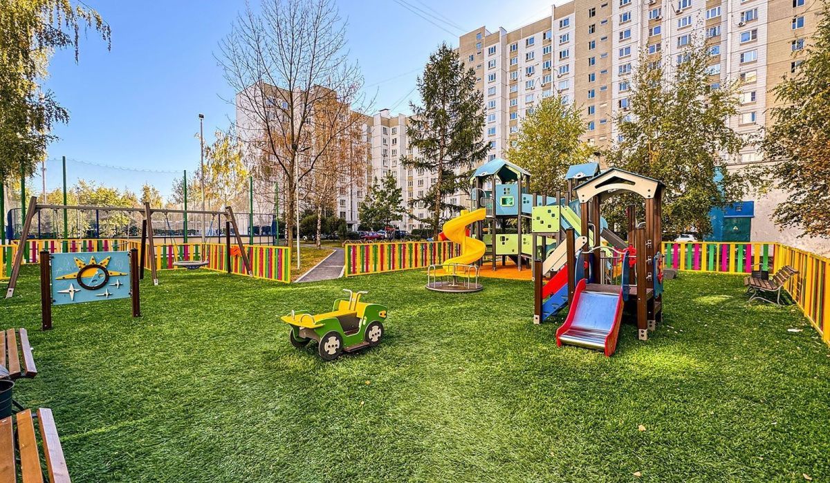 Собянин: В Москве благоустроили около 1,7 тысячи дворов в 2023 году