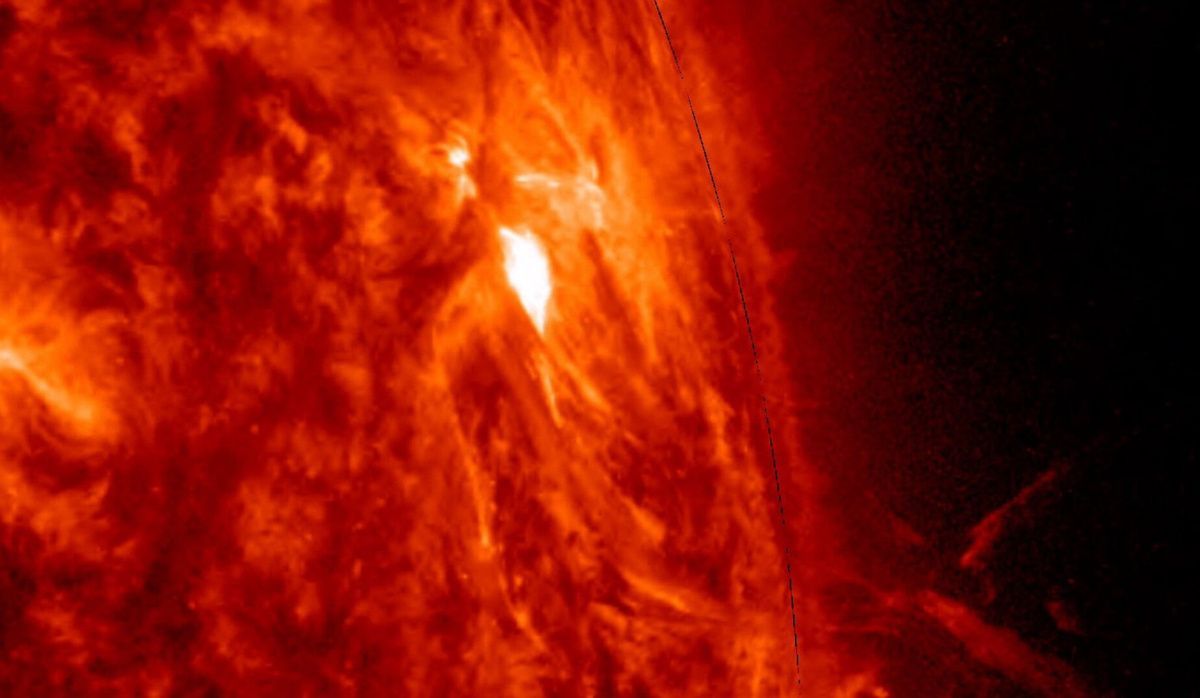 Двойная вспышка на Солнце: плазма достигнет Земли 9 декабря