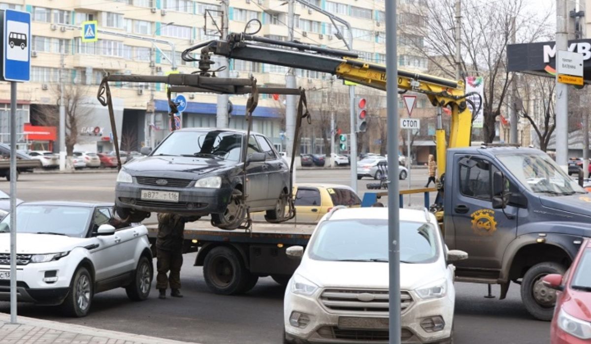 В Волгограде новые правила парковки вводят еще на 14 участках улиц