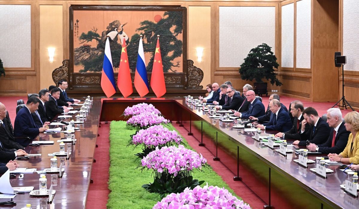 Россия и Китай подписали 22 соглашения о сотрудничестве во время визита Путина