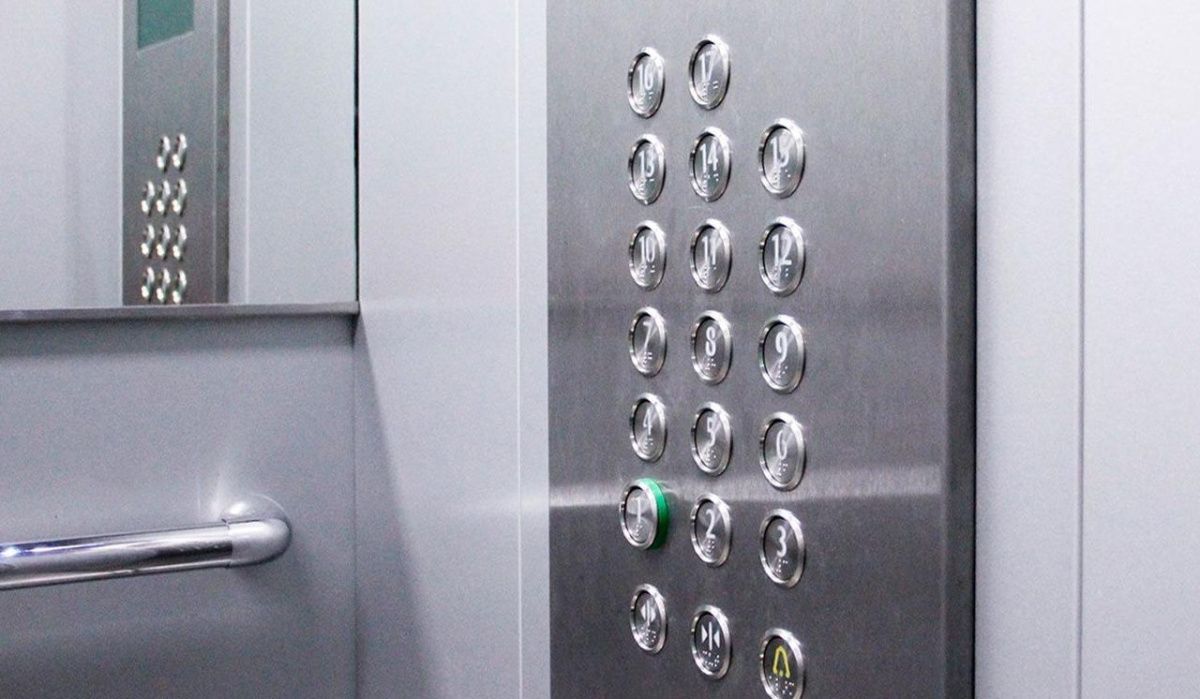 В этом году в Москве заменят более 4000 лифтов