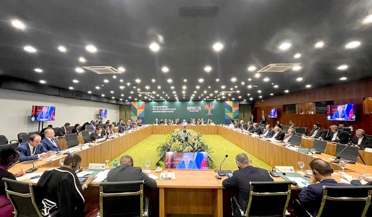 Шойгу раскрыл позиции России по Украине и вводу западных миротворцев