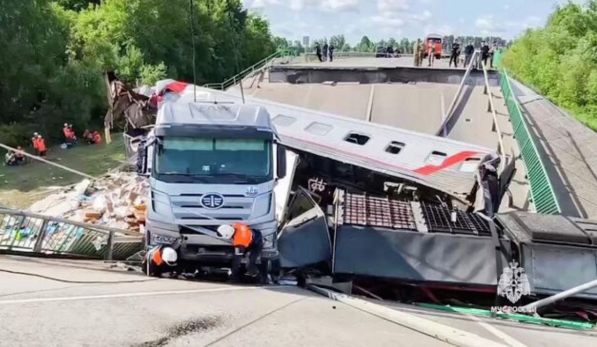 Путин переговорил с Богомазом и главой РЖД после крушений поездов