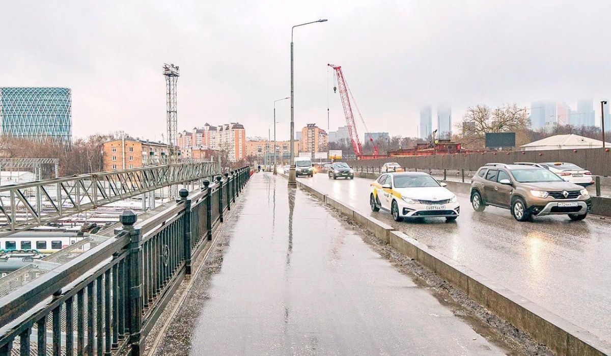 В Москве стартовал второй этап капремонта Краснопресненского путепровода