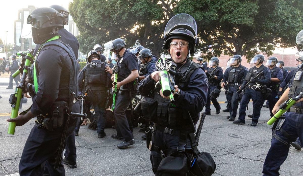 Беспорядки из Калифорнии охватывают новые регионы США