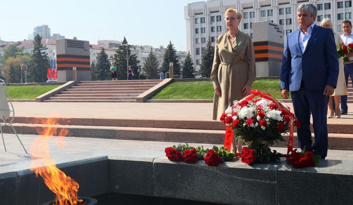 Жители Самары почтили память героев Курской битвы 