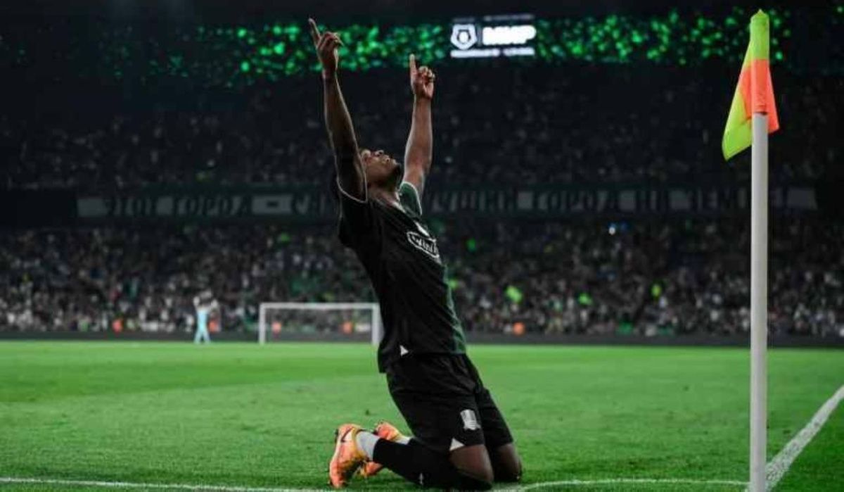 Действующий чемпион России по футболу начал новый сезон с победы