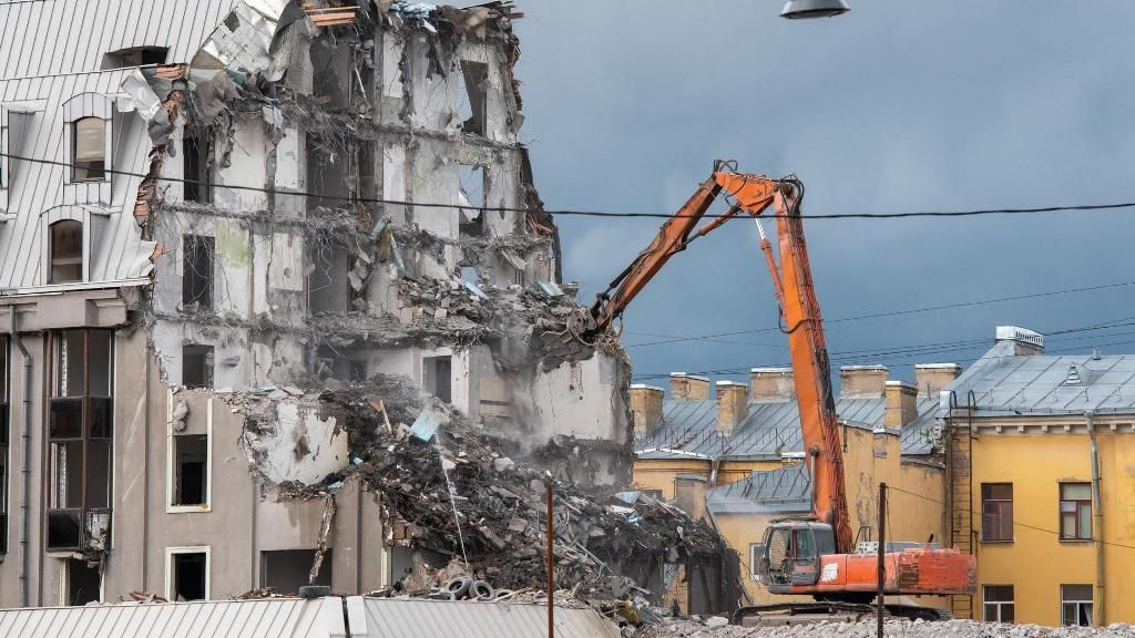 Смольный переложит ответственность за снос ОКН на «строительную мафию»?