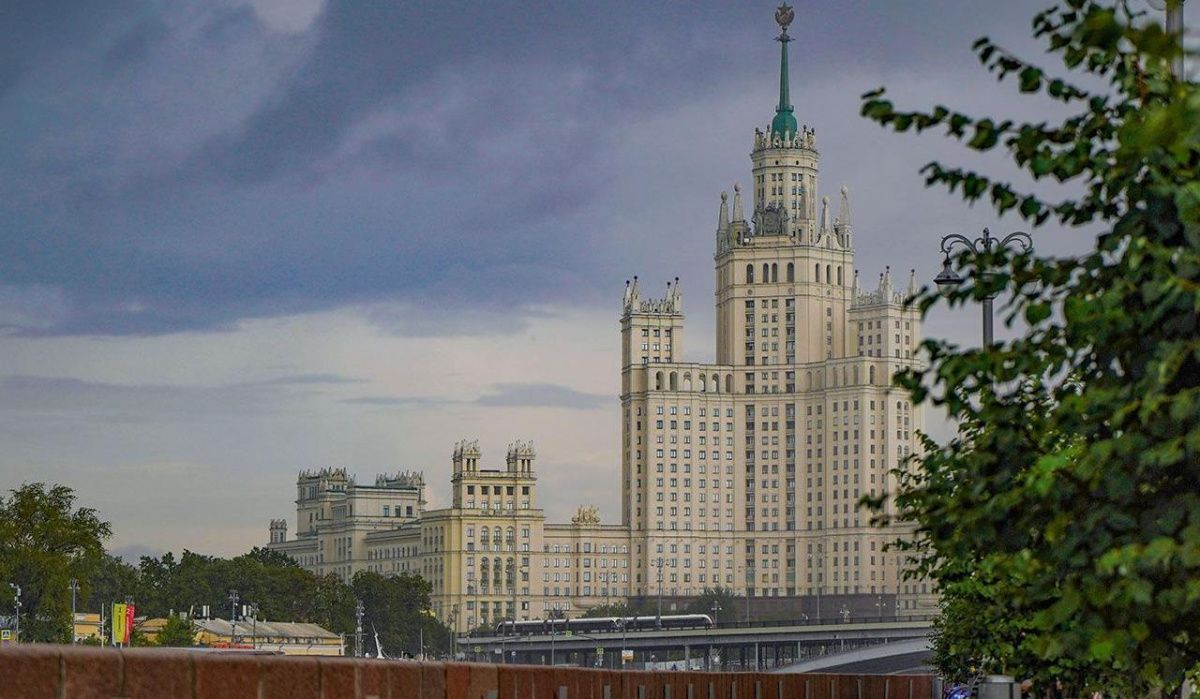 Гроза с ливнями накроет отдельные районы Москвы 11 августа