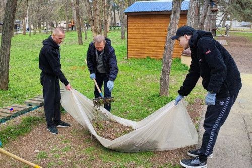 В Ростовской области осенний месячник чистоты завершится областным субботником