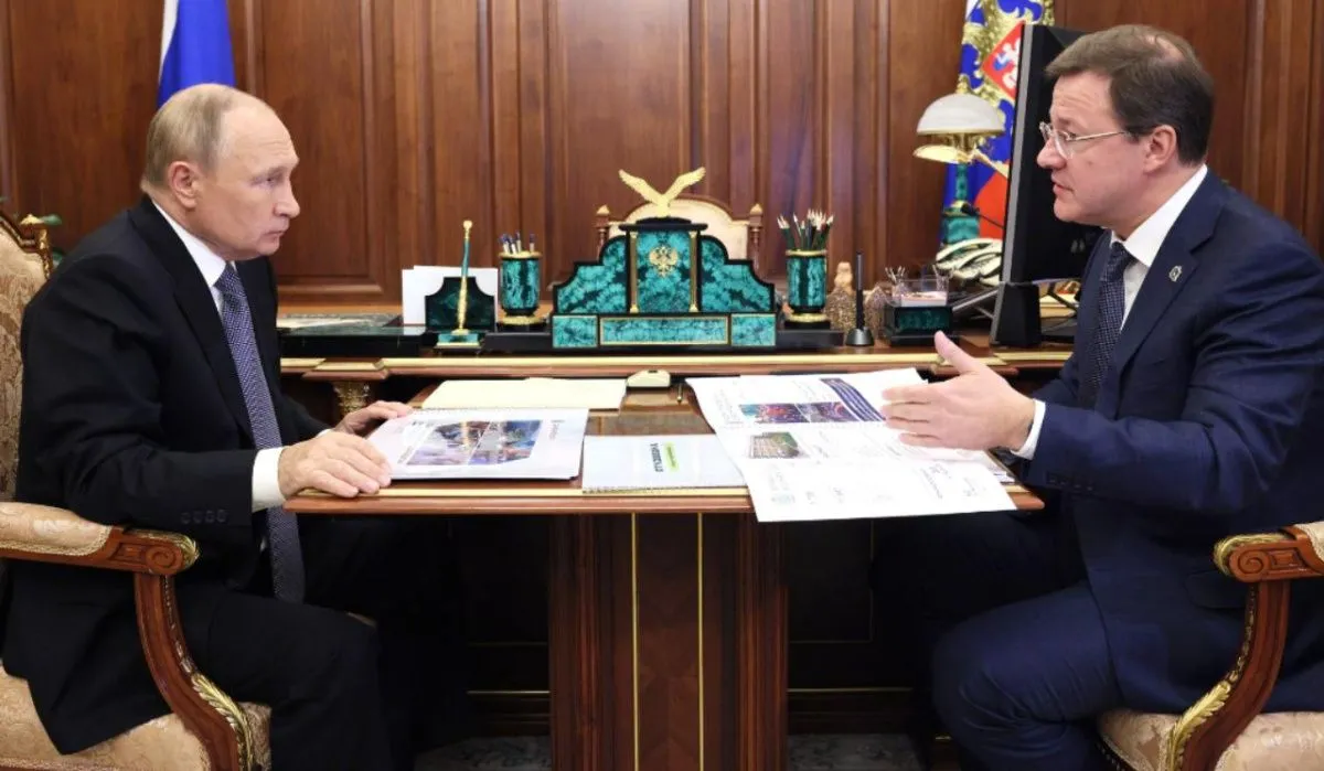 Президент России провёл рабочую встречу с губернатором Самарской области 