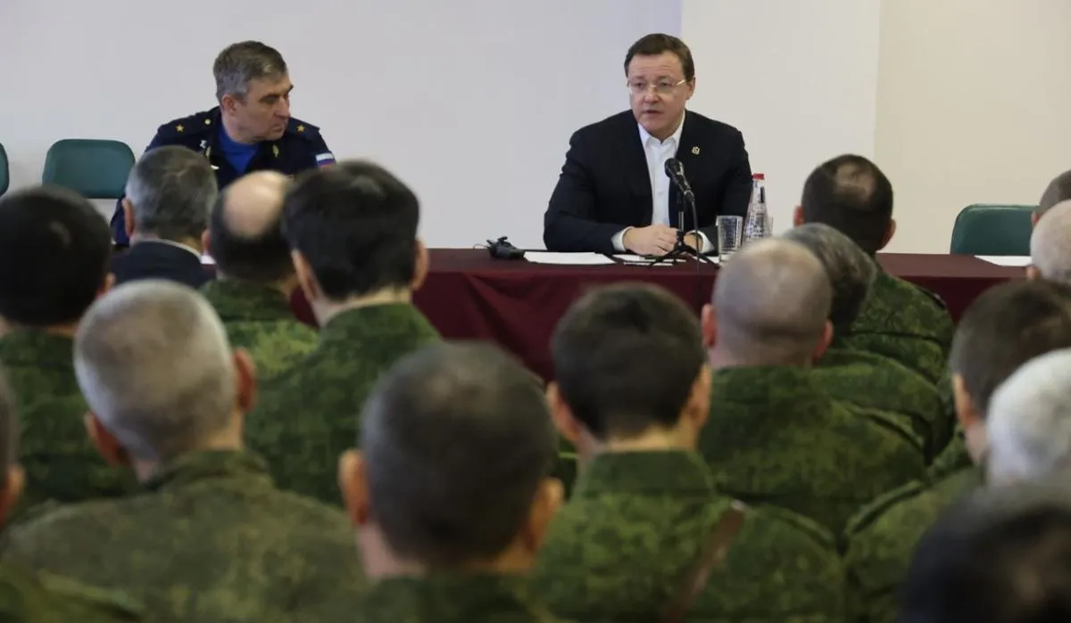 Военнослужащие попросили губернатора Самарской области поддержать детей-школьников 